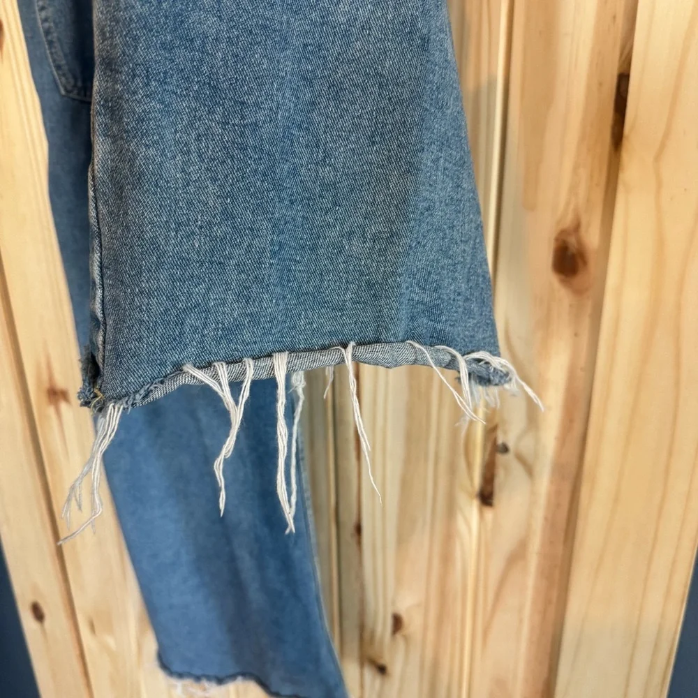 Denim Raw Hem Wide Cropped Overalls size Large - Picture 10 of 11